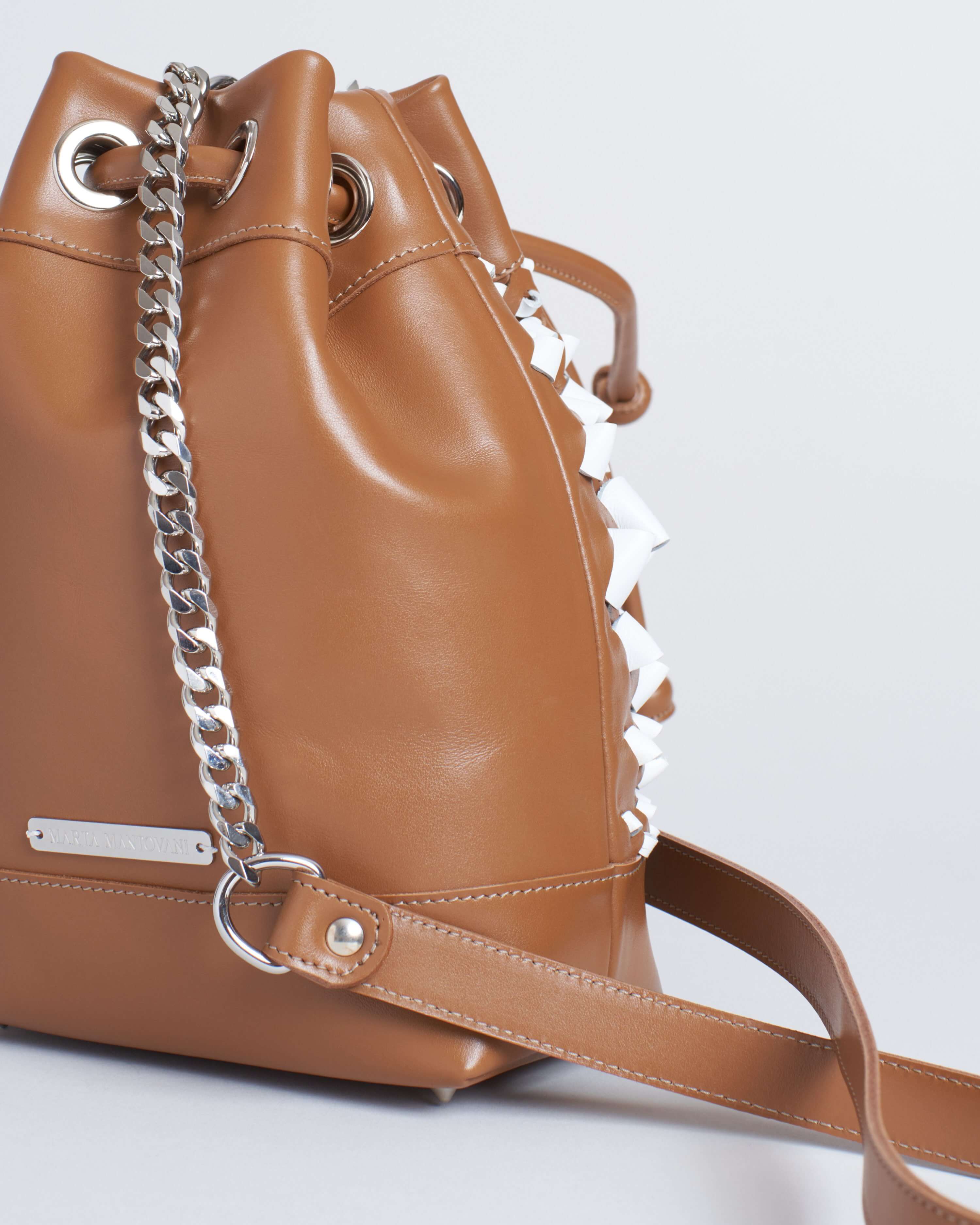 Aluca Camel & Blanc